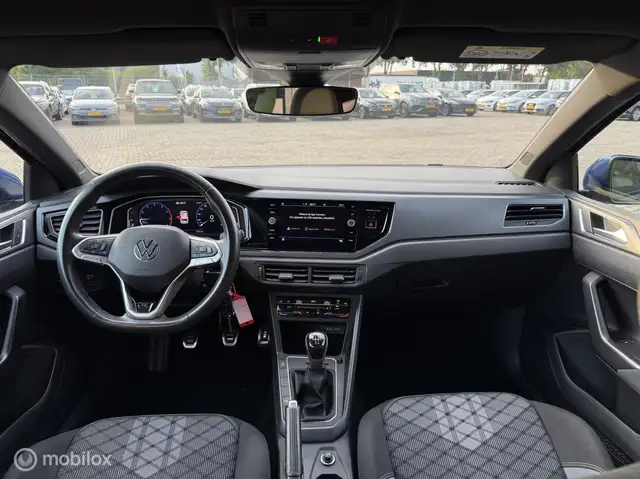 Volkswagen Polo view 2