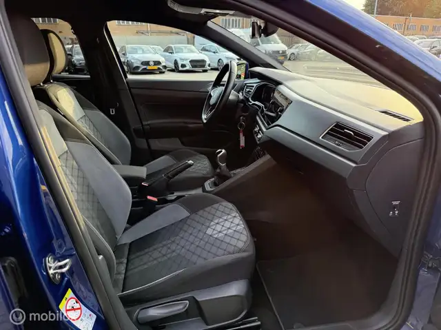 Volkswagen Polo view 14