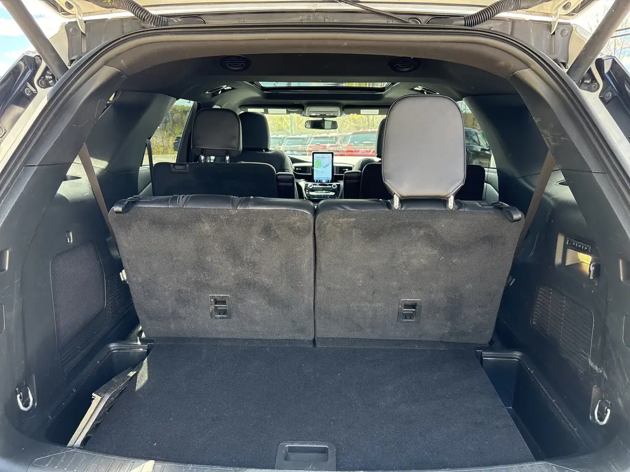 Ford Explorer снимка Ford Explorer