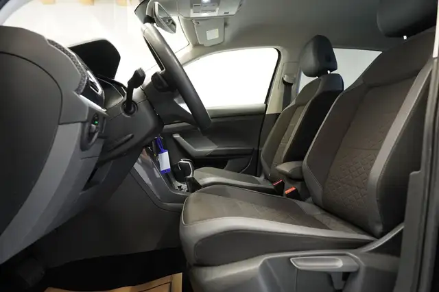 Volkswagen T-Cross view 15