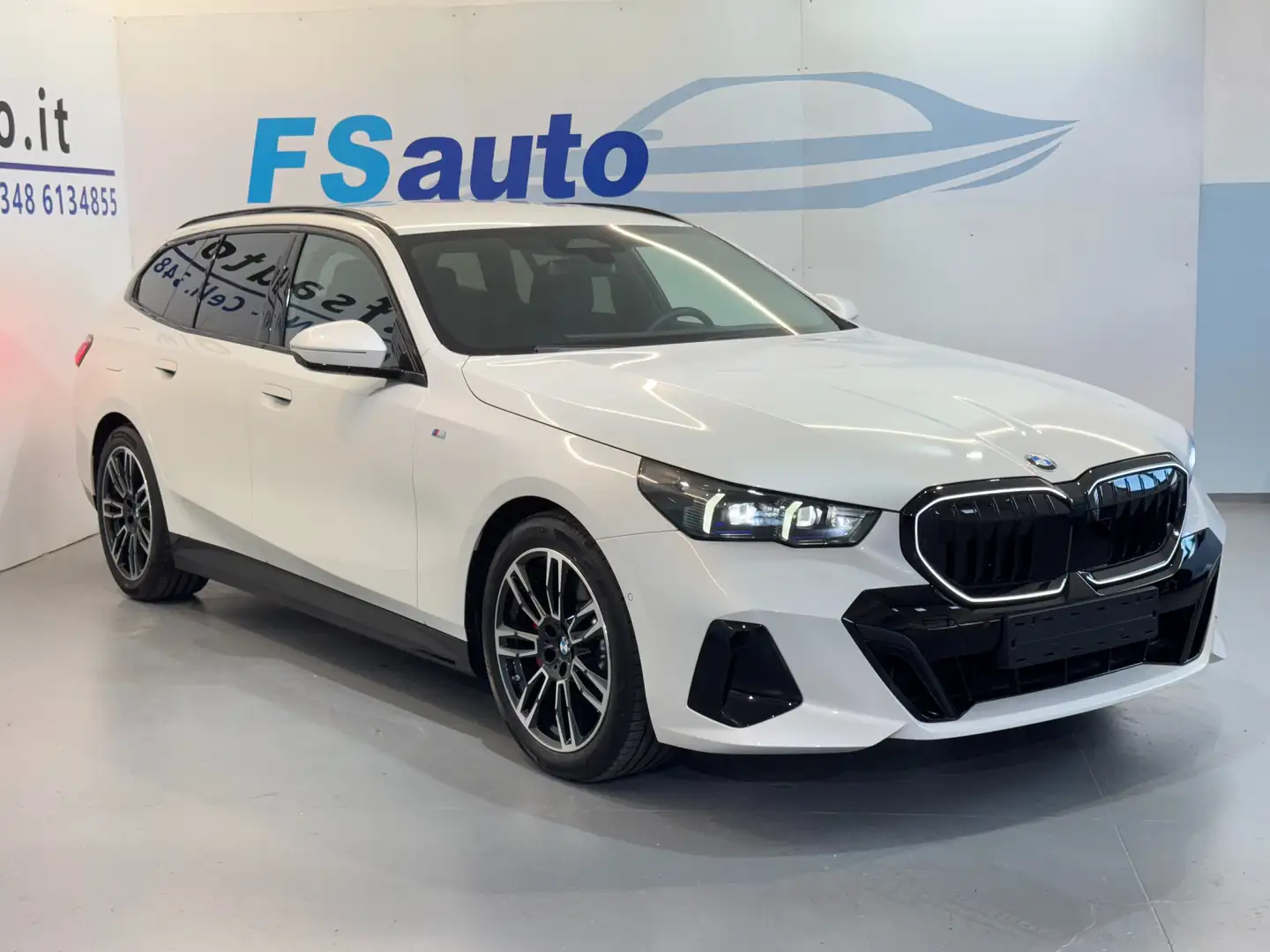 BMW 520 d Touring 48V sdrive MSport auto Blanc - 1