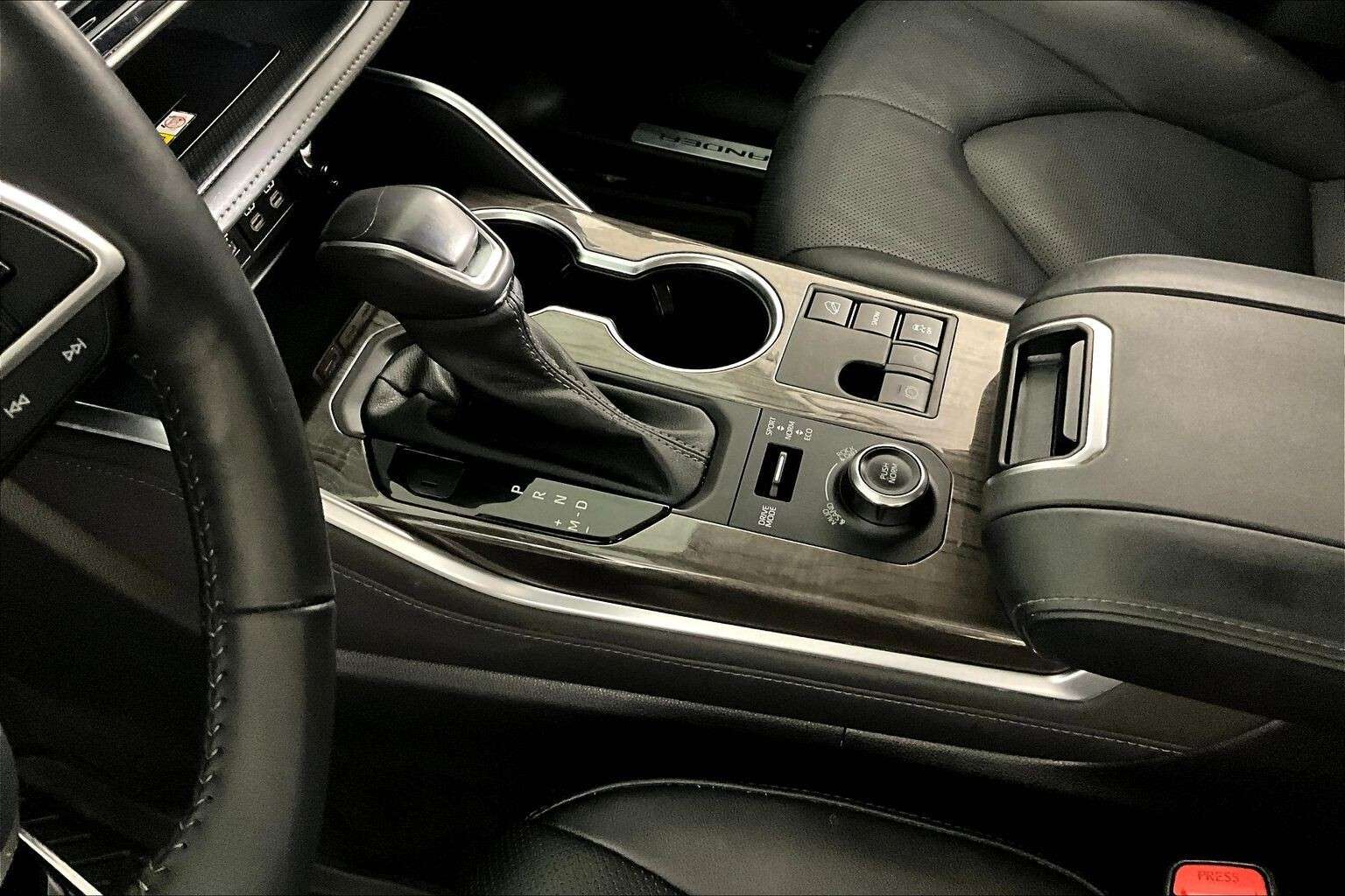 used 2023 Toyota Highlander car, priced at $44,998