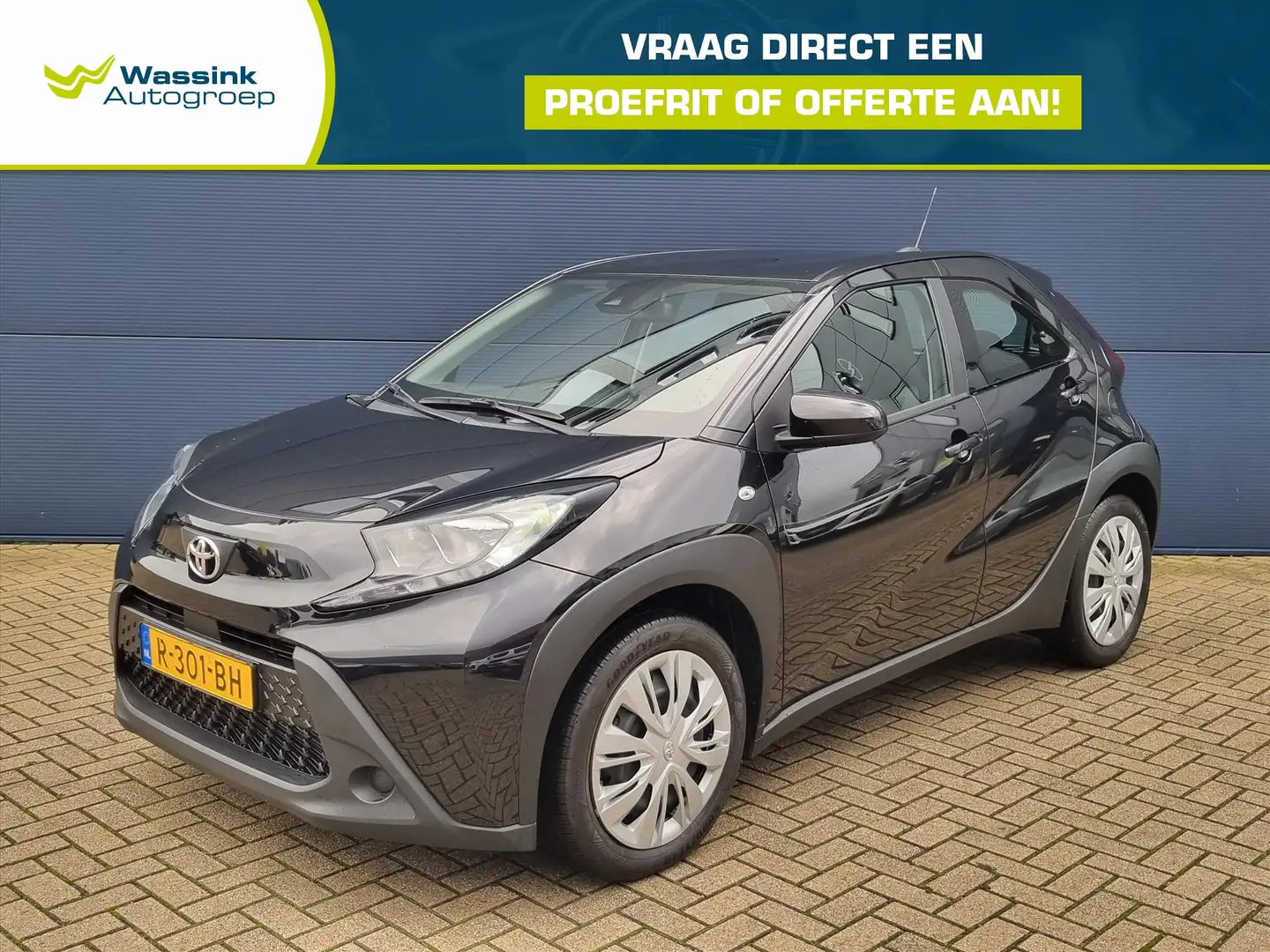 Toyota Aygo X 1.0 VVT-i MT 72pk Play | Apple Carplay/Android Aut Noir - 1