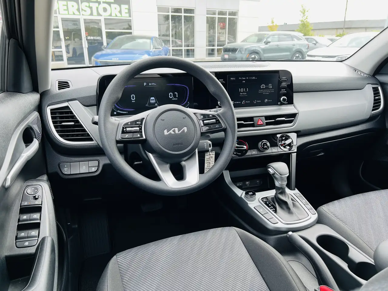 Kia Seltos снимка Kia Seltos