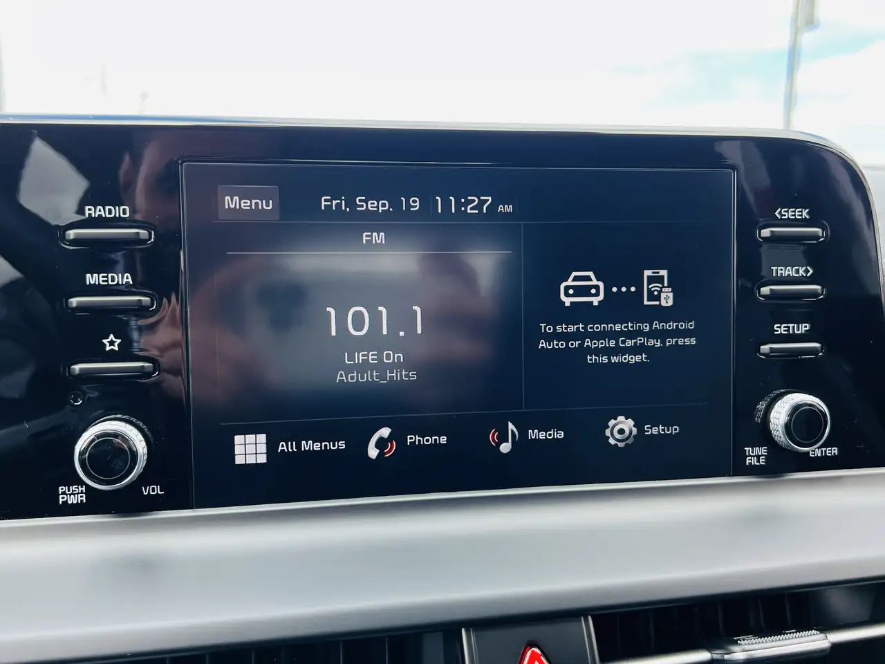 Kia Seltos снимка Kia Seltos