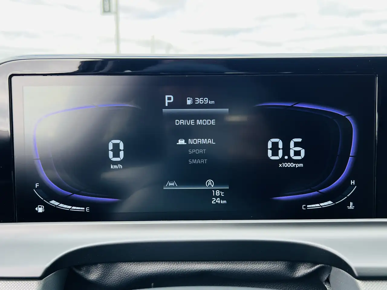 Kia Seltos снимка Kia Seltos