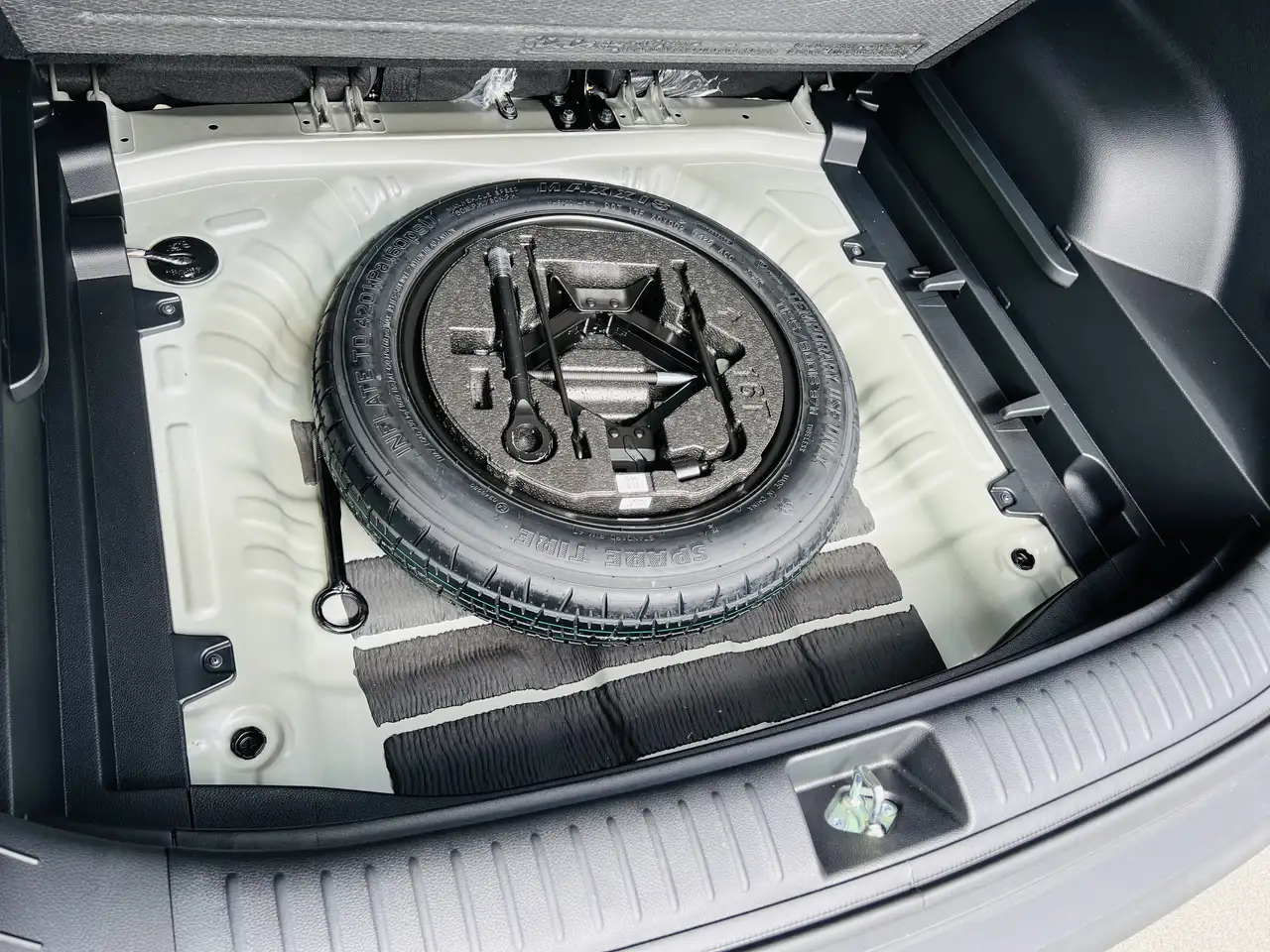 Kia Seltos снимка Kia Seltos