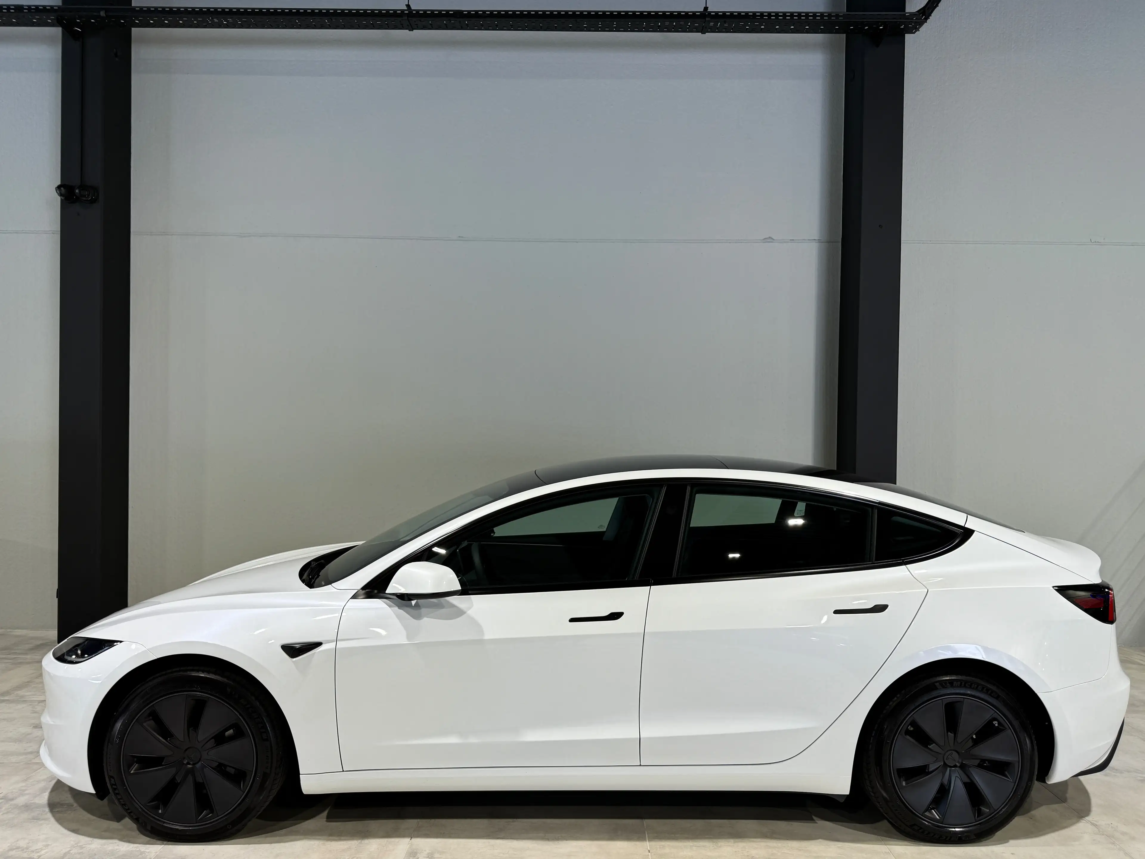 Tesla Model 3 HiGHLAND 60KWh SR+ PREMiUM !! TVA-BTW iNCLUSiEF !! "NEW MODELE" DiSPONiBLE — photo 5