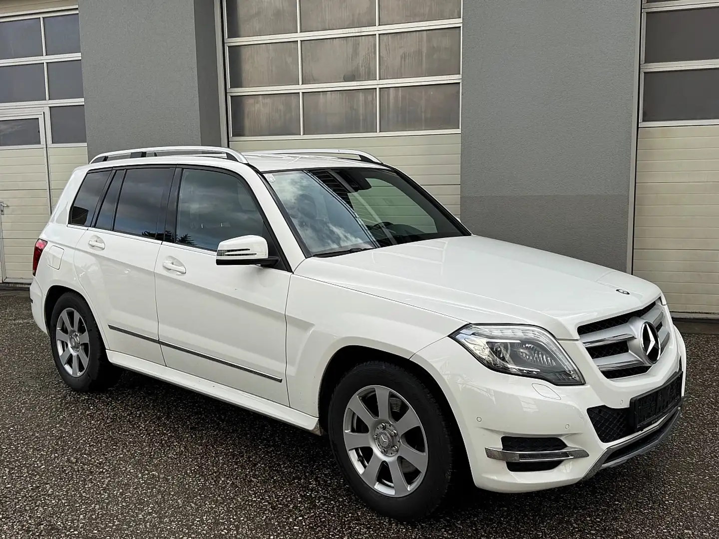 Mercedes-Benz GLK 220 BlueTec 4MATIC A-Edition Plus Aut. Weiß - 2
