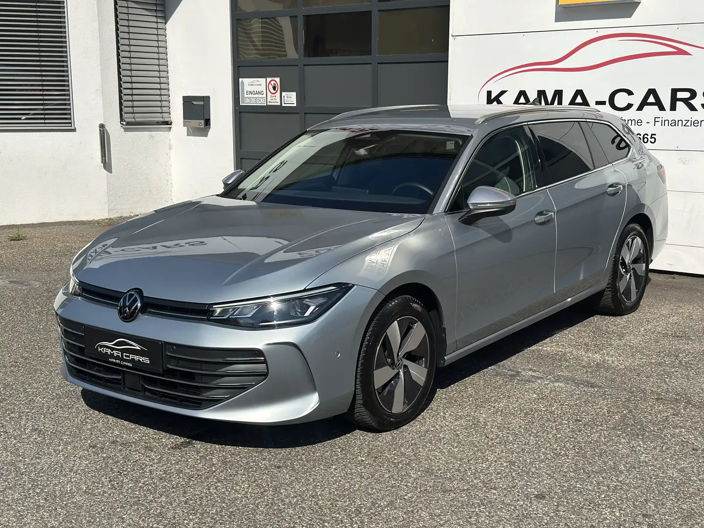 Volkswagen Passat Variant 2.0 TDI SCR Business DSG - 2