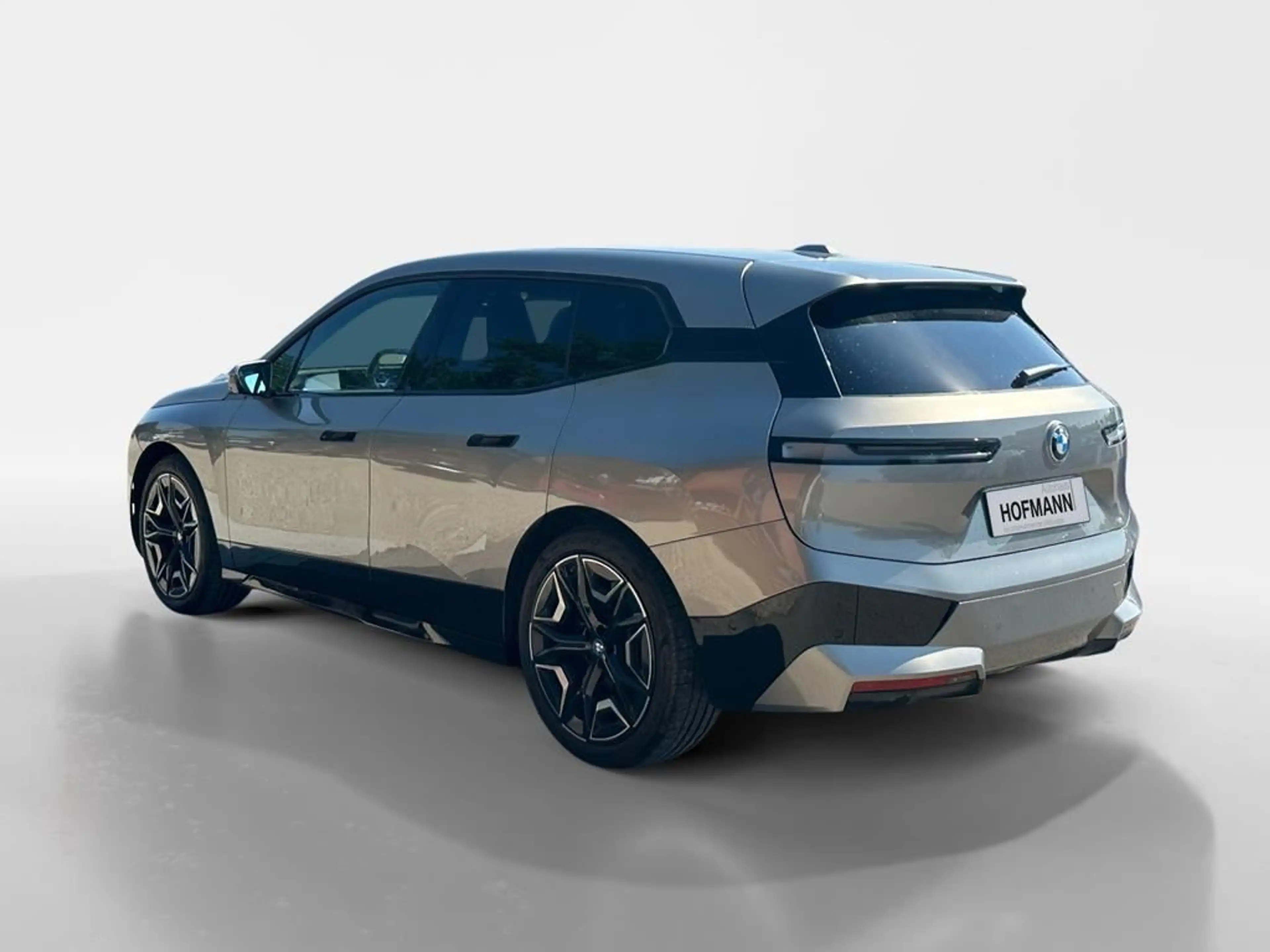 BMW iX Sportpaket — photo 5
