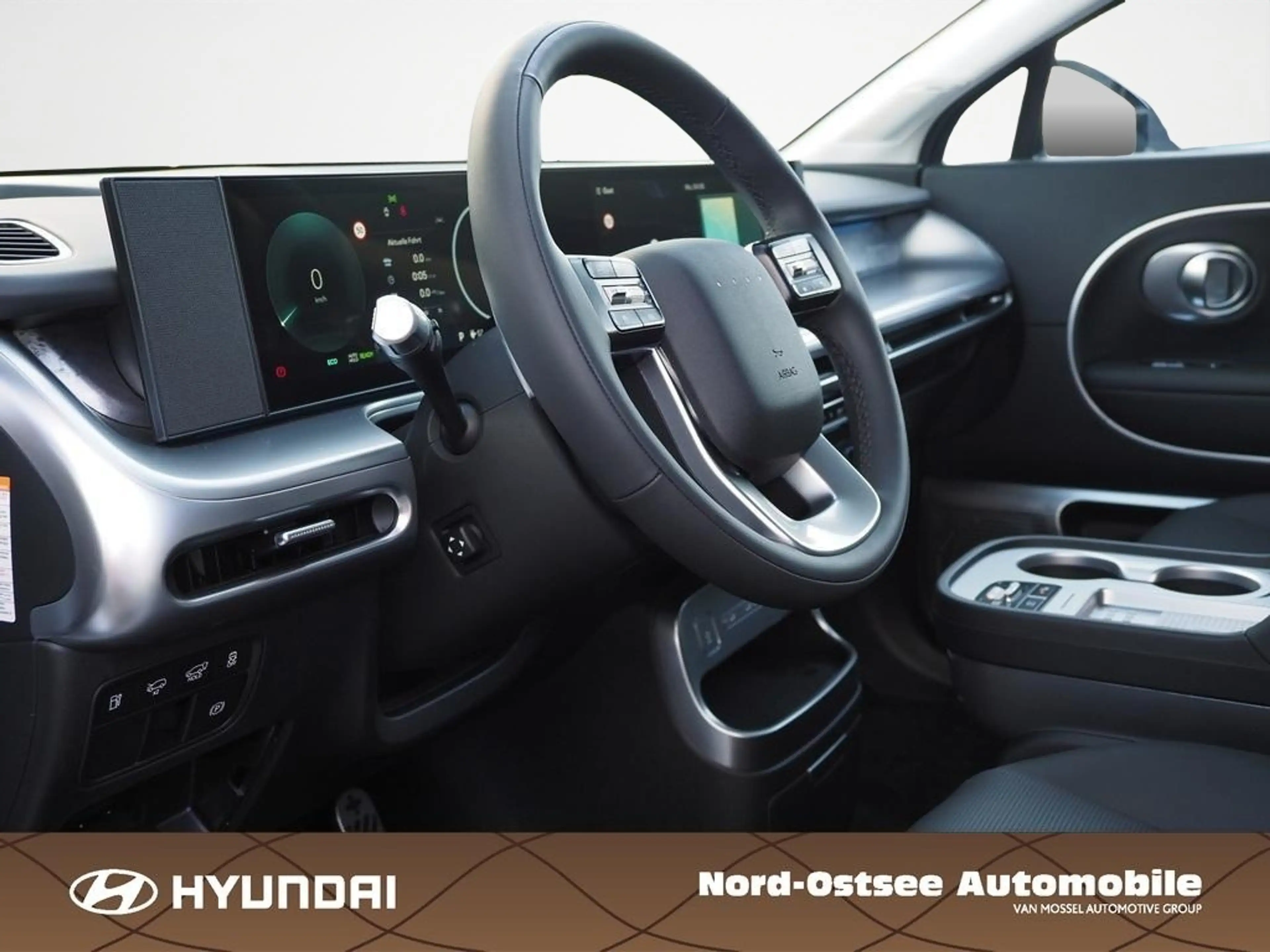 Hyundai IONIQ 9 7-Sitzer UNIQ Pano-Glas-Schiebedach — photo 11