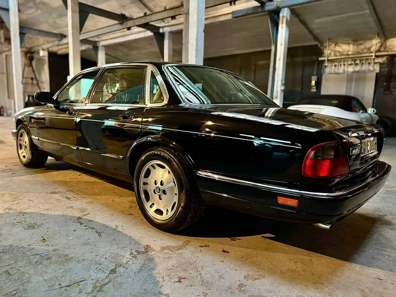 Jaguar XJ6 3.2 Executive, foto 2
