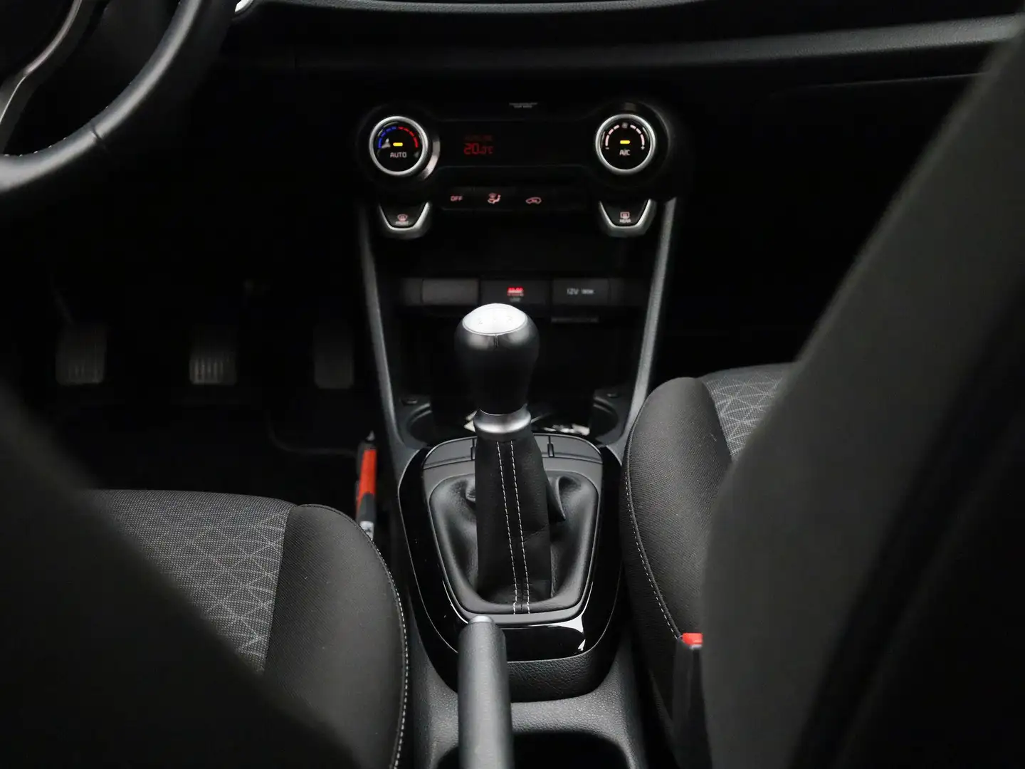 Kia Picanto 1.0 DPi DynamicPlusLine | APPLE CARPLAY | CAMERA | Grijs - 2