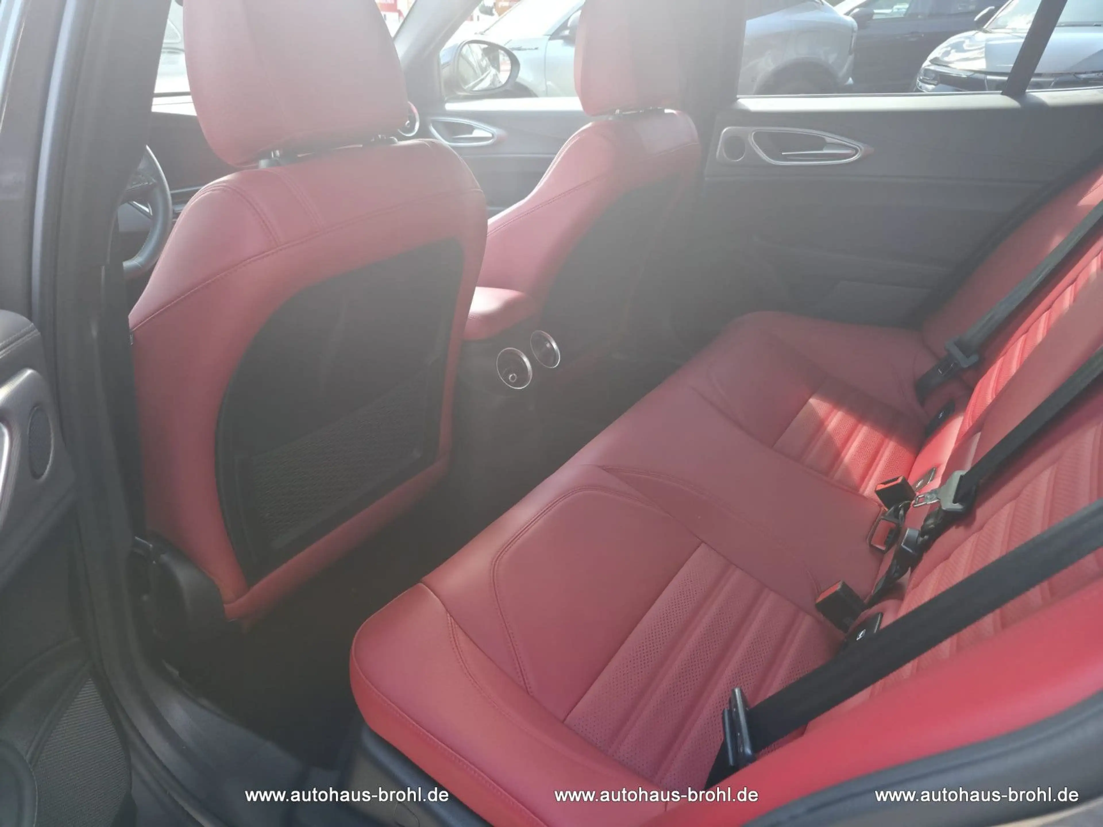 Alfa Romeo Giulia Veloce 280PS — photo 6