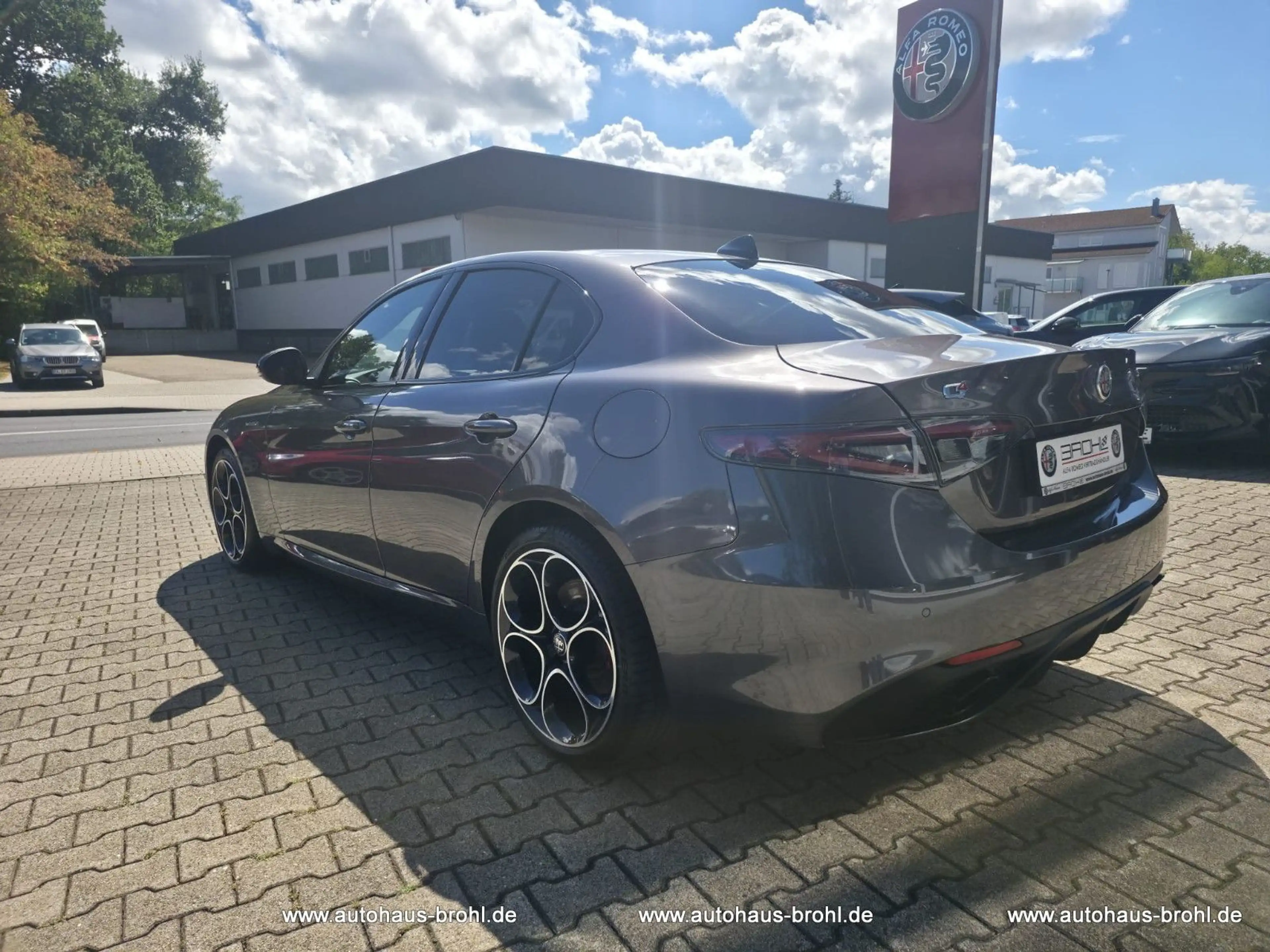 Alfa Romeo Giulia Veloce 280PS — photo 13