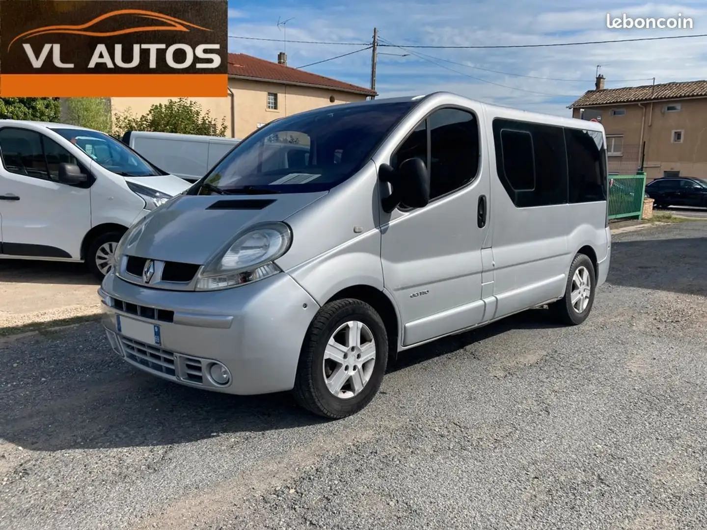 Renault Trafic 2.5 Generation DCi 135 Ch L'état Pour Professionnel ou Export - 2