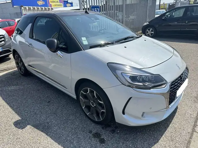 DS Automobiles DS 3 Cabrio 1.2 boîte auto GIVENCHY