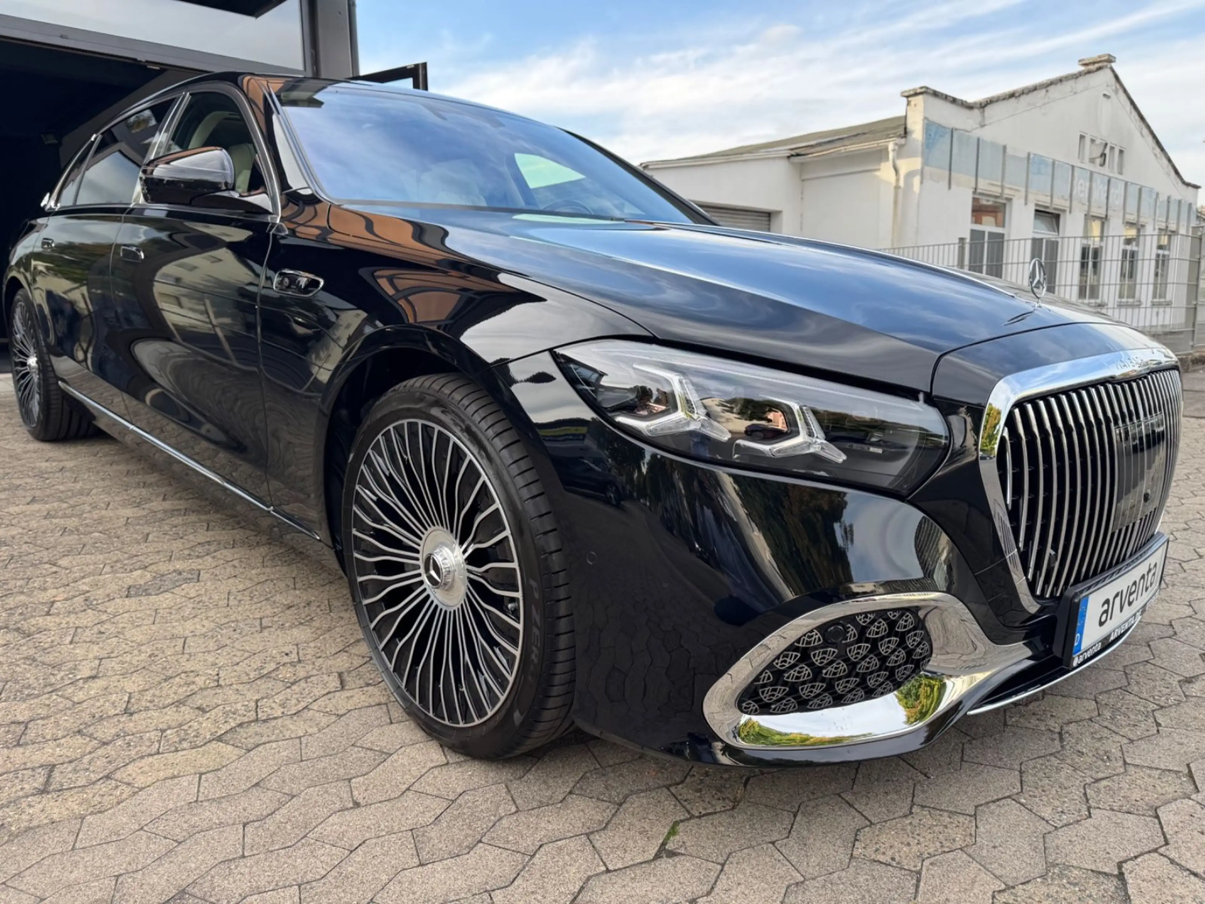Mercedes-Benz S 580 MAYBACH|E-BODY|4D-BURMESTER|BEIGE INT|MY27| — photo 3
