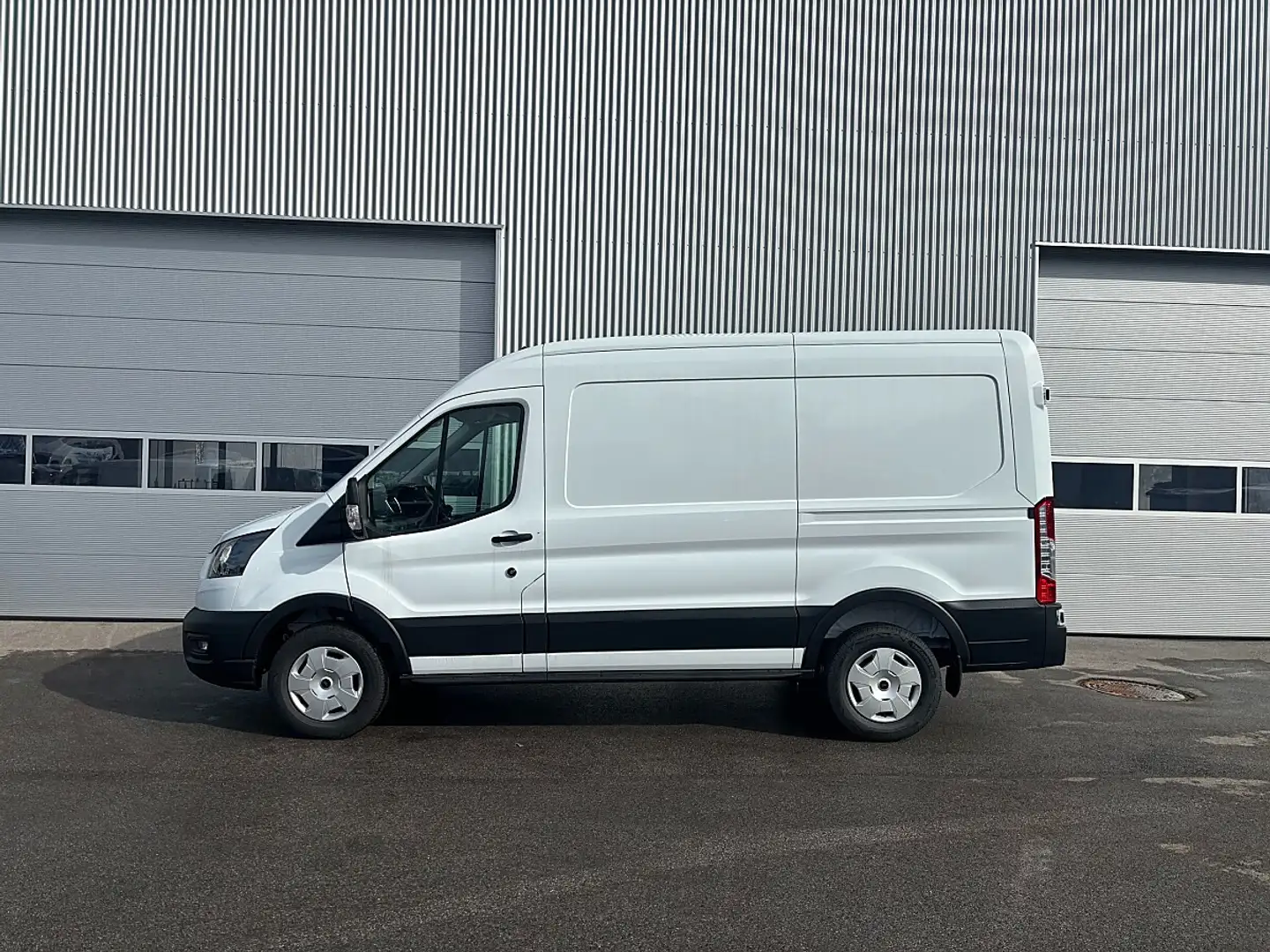 Ford Transit Transit Kasten 2,0 EcoBlue L2H2 350 Trend Weiß - 2