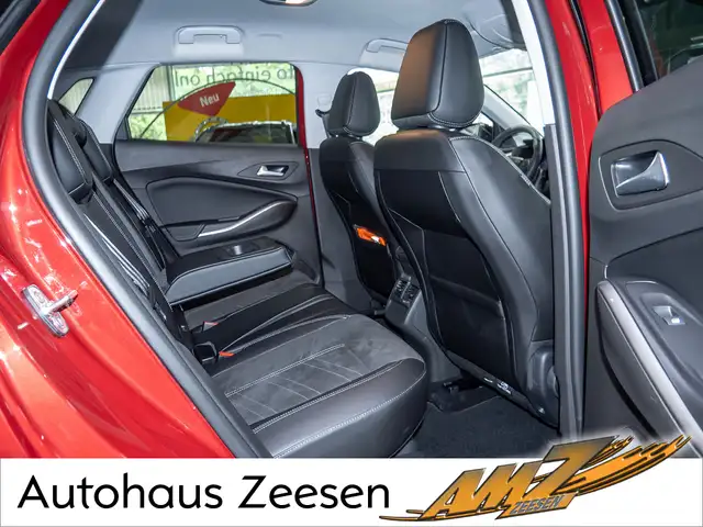 Opel Grandland view 4