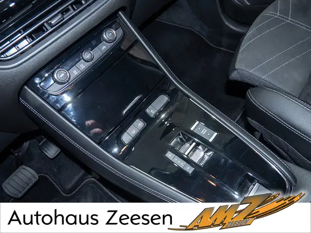 Opel Grandland view 12