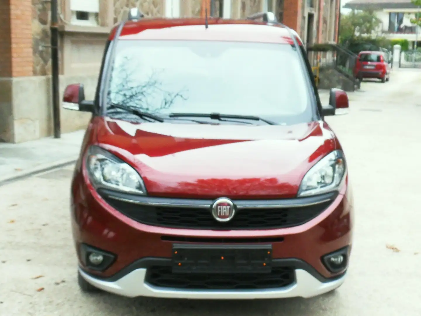 Fiat Doblo Doblo 1.6 mjt 16v Trekking 120cv my18 Rosso - 2
