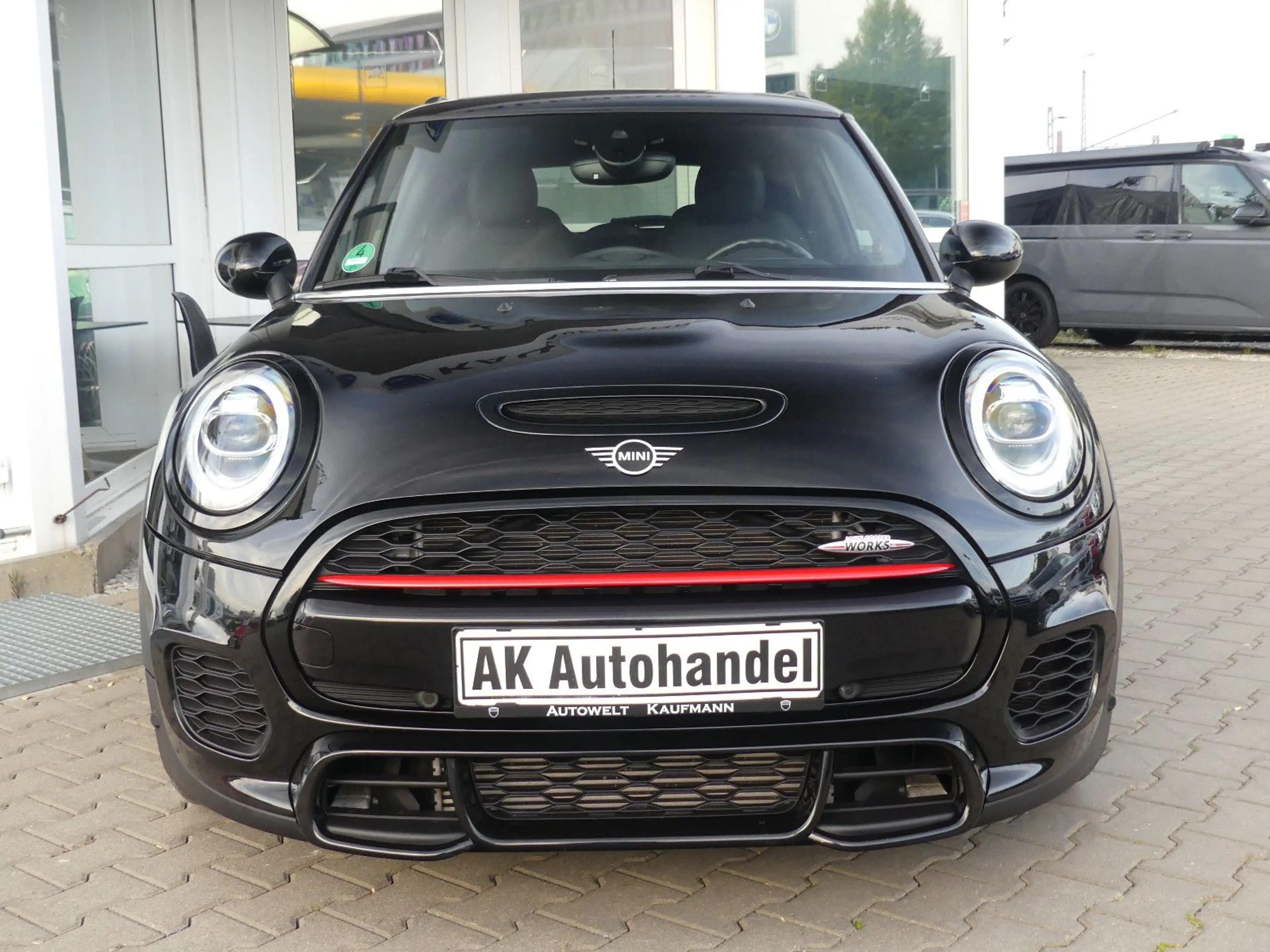 MINI John Cooper Works LED ACC HUD Pano Kam. Leder HK — photo 2