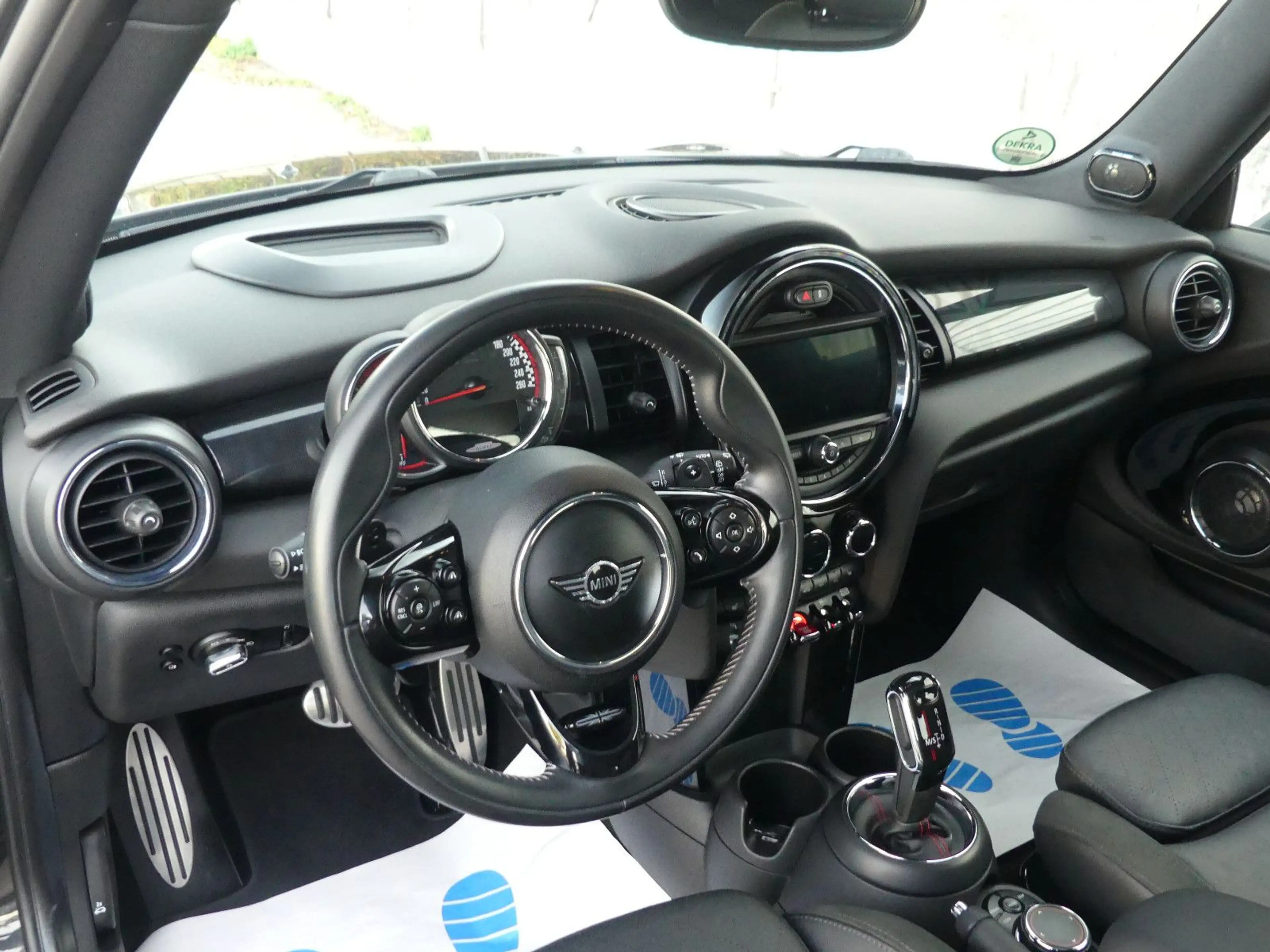 MINI John Cooper Works LED ACC HUD Pano Kam. Leder HK — photo 11