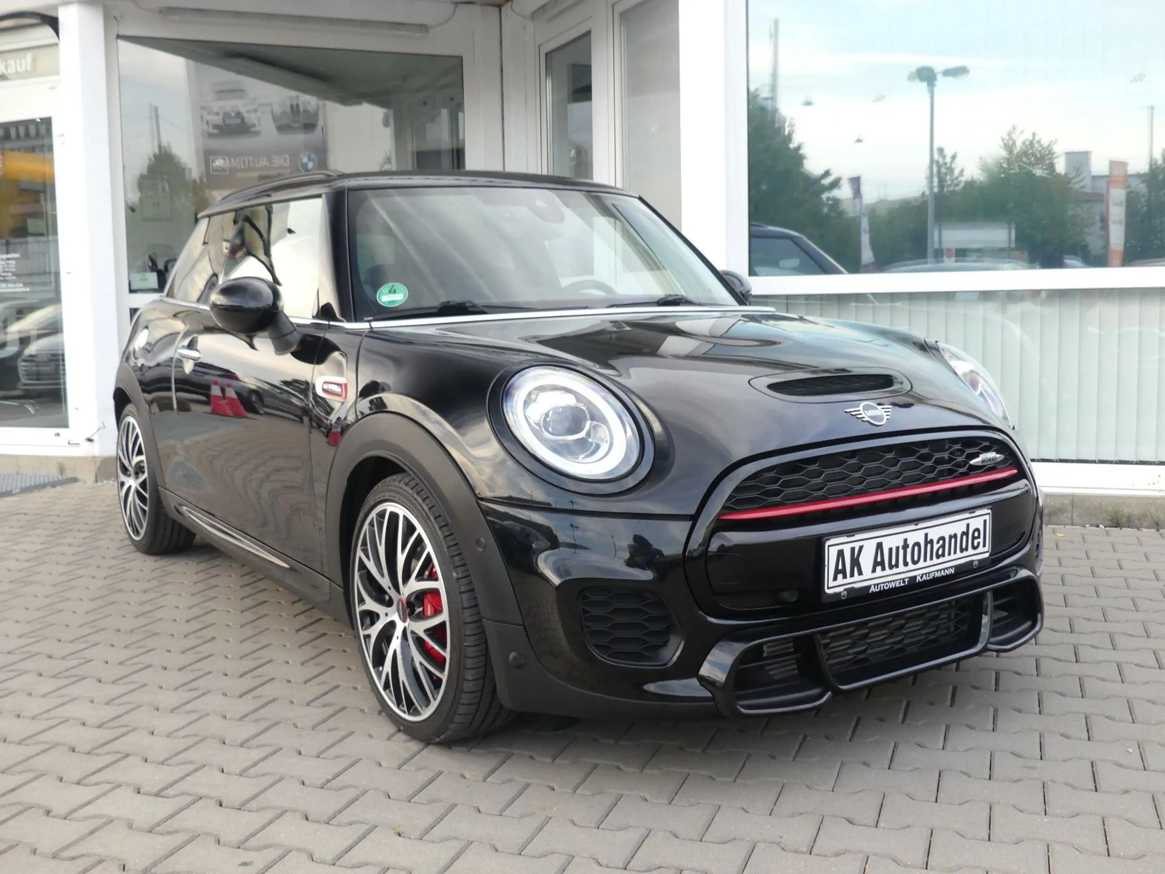 MINI John Cooper Works LED ACC HUD Pano Kam. Leder HK — photo 3