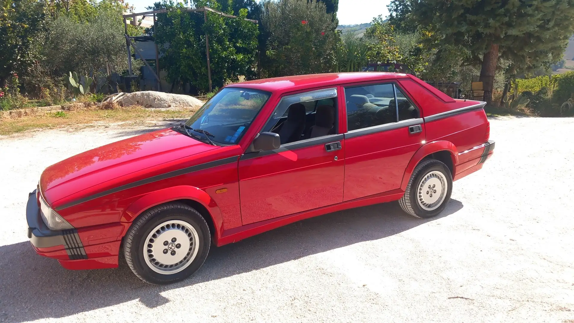 Alfa Romeo 75 1.8t America - 2