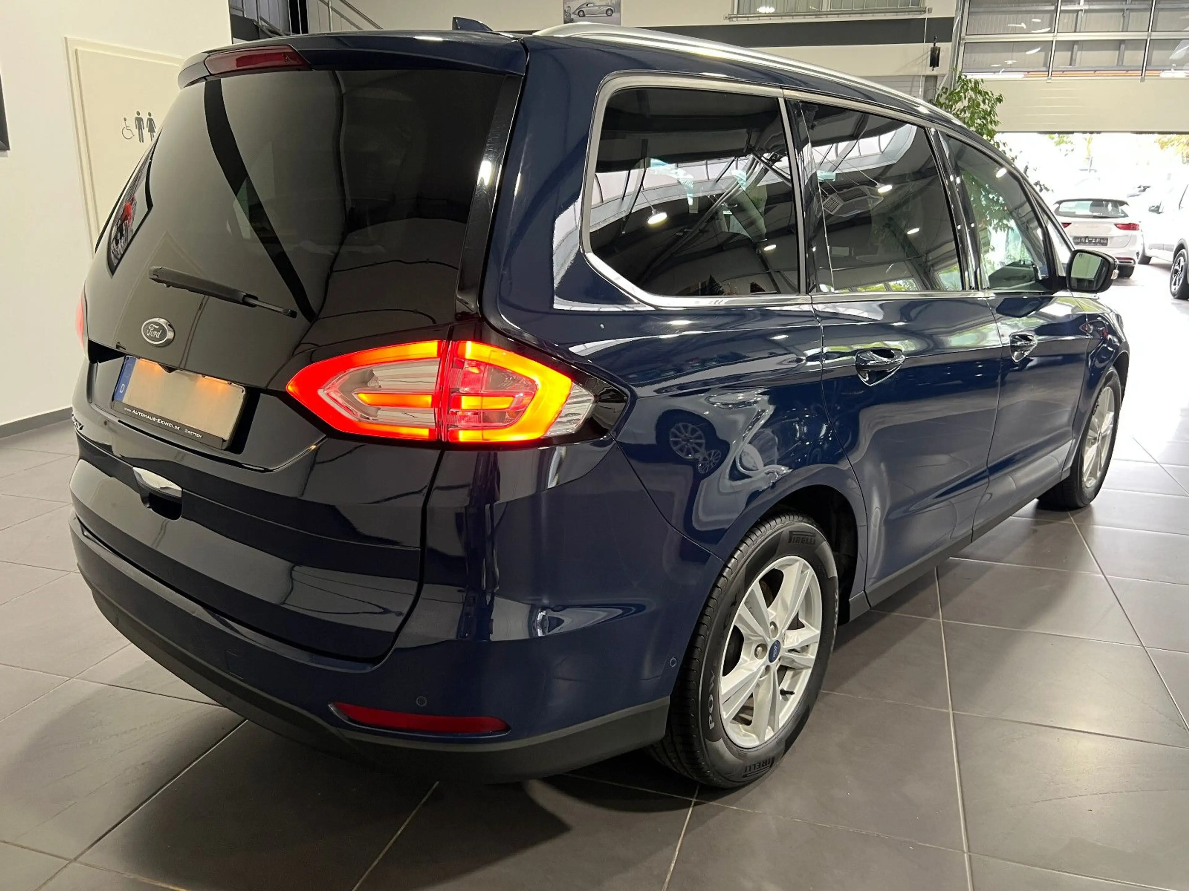 Ford Galaxy 2.0 TDCi **Navi*Kamera*Spur*SHZ*Temp** — photo 7