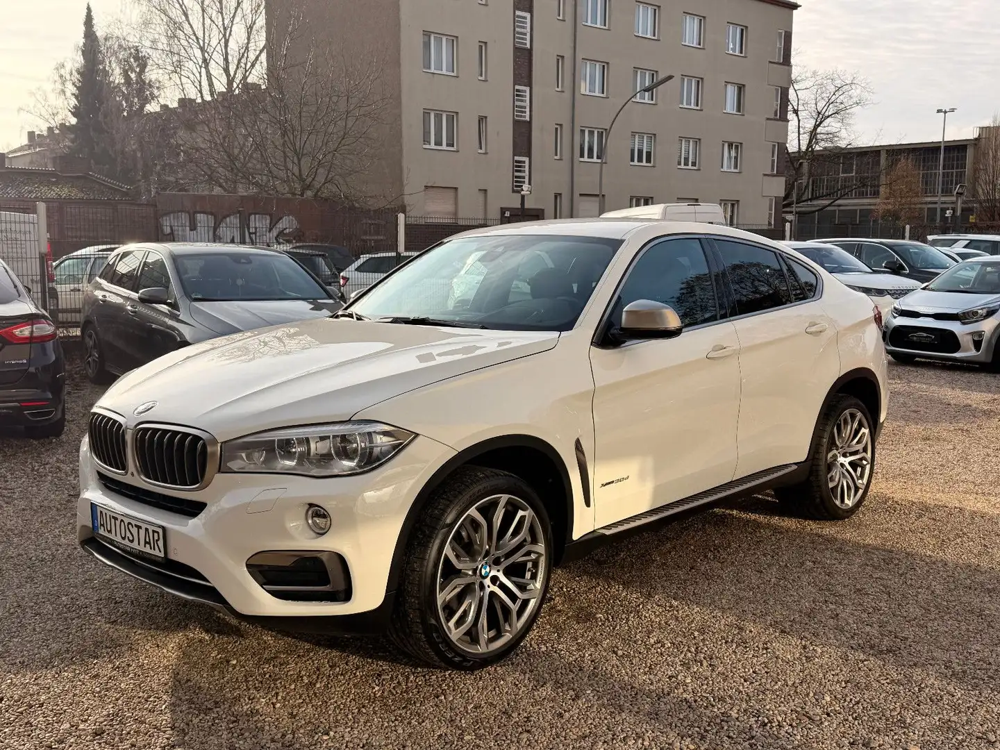 BMW X6 xDrive30d*Sportpaket*R-Cam*21Zoll Perfomance* Weiß - 1