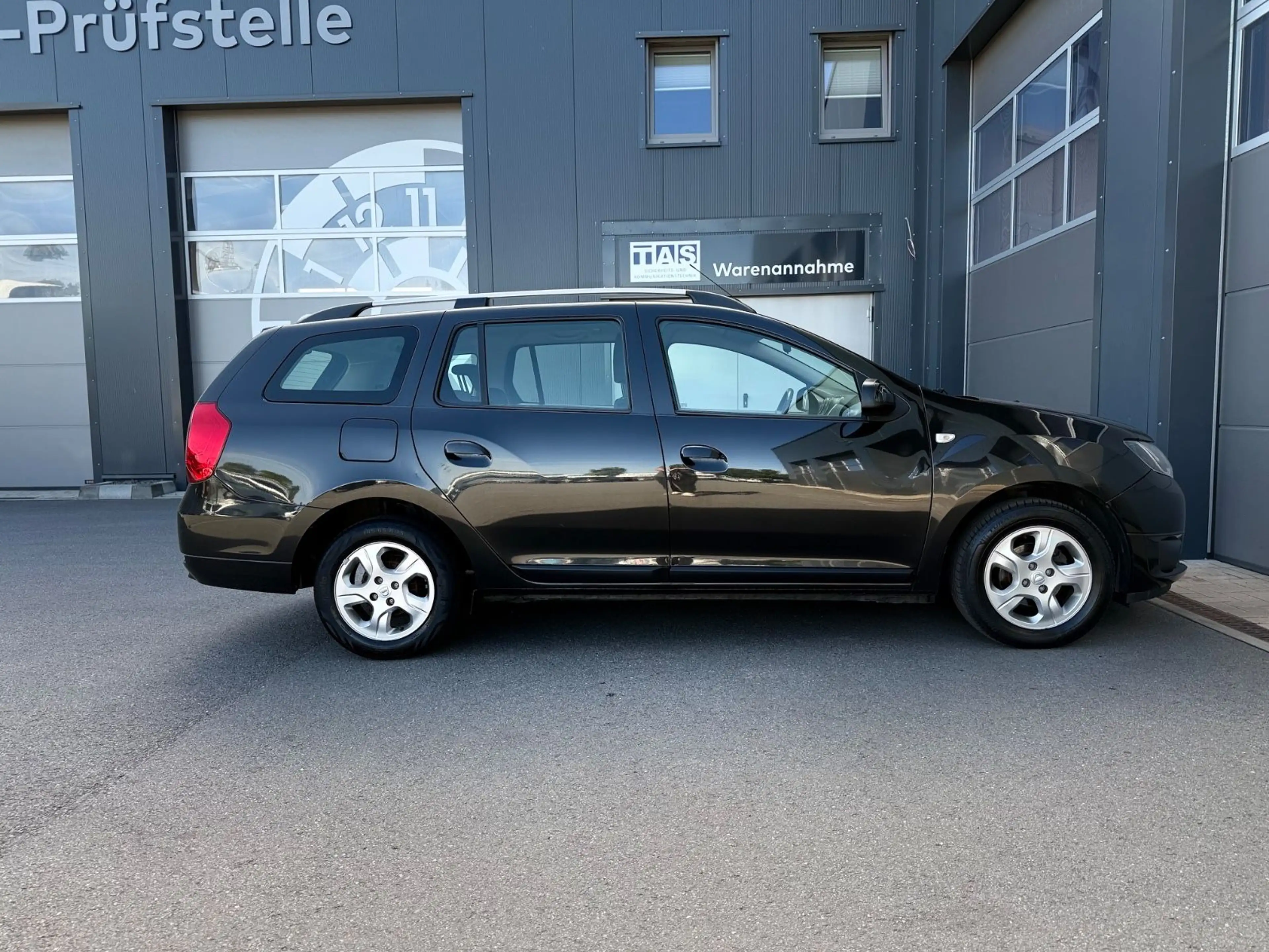Dacia Logan MCV II Kombi Prestige — photo 4