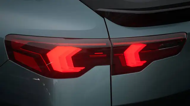 BMW X2 view 8