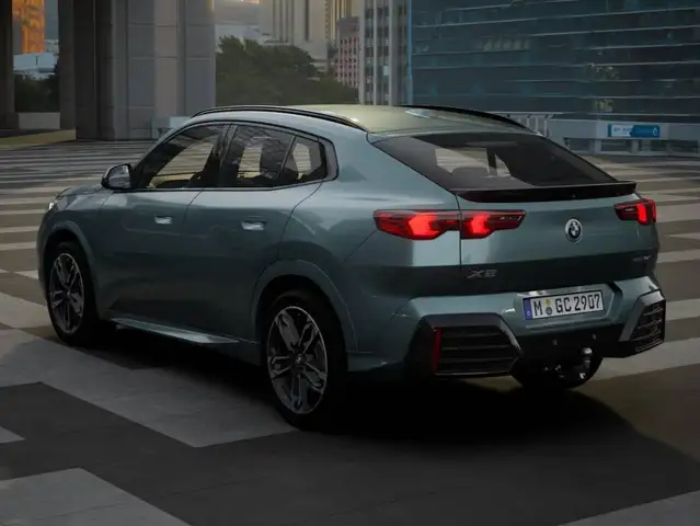 BMW X2 view 2
