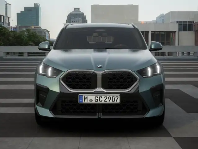 BMW X2 view 3