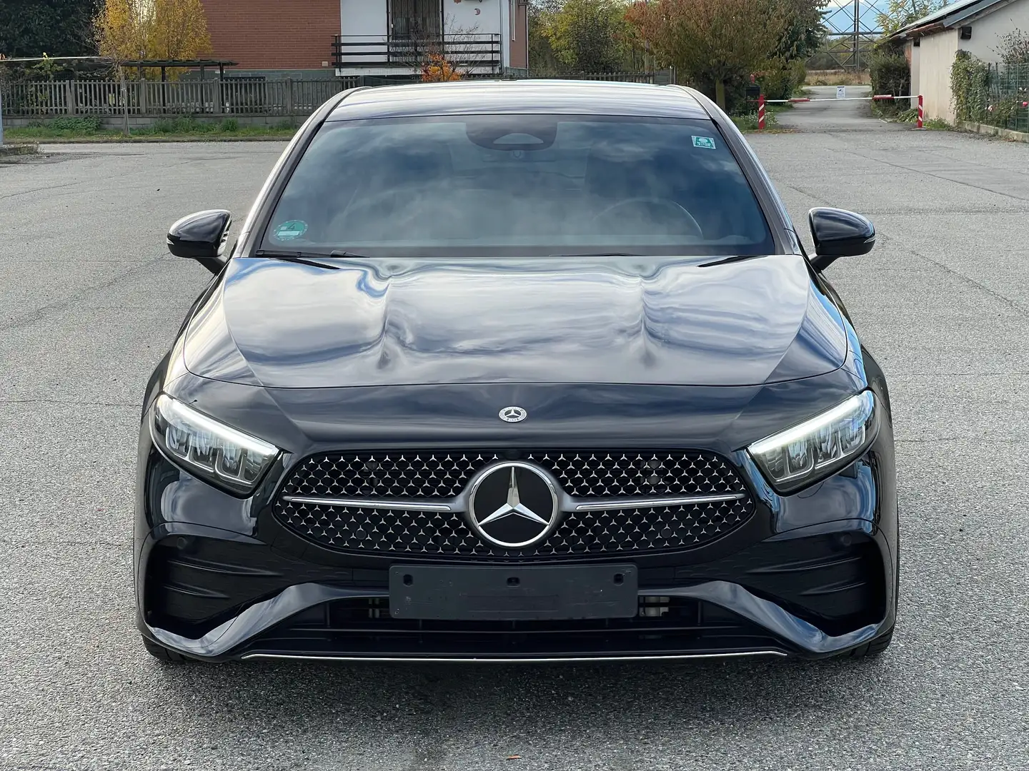 Mercedes-Benz A 250 PRONTA CONSEGNA A 250 4MATIC AMG PREMIUM auto Zwart - 2