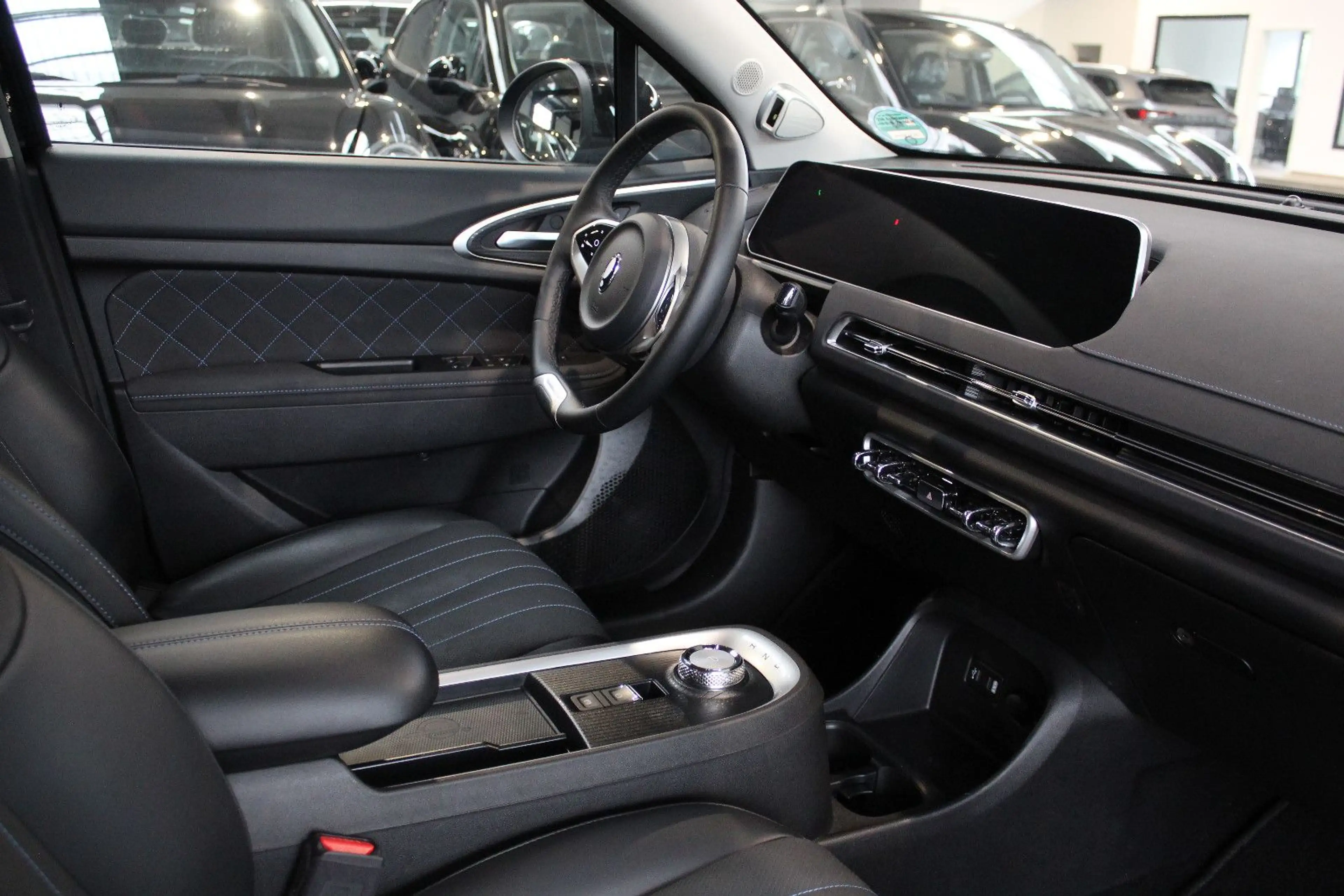 GWM ORA 03 400 Pro+(elektr. Heckklappe, Pano-Dach) — photo 11