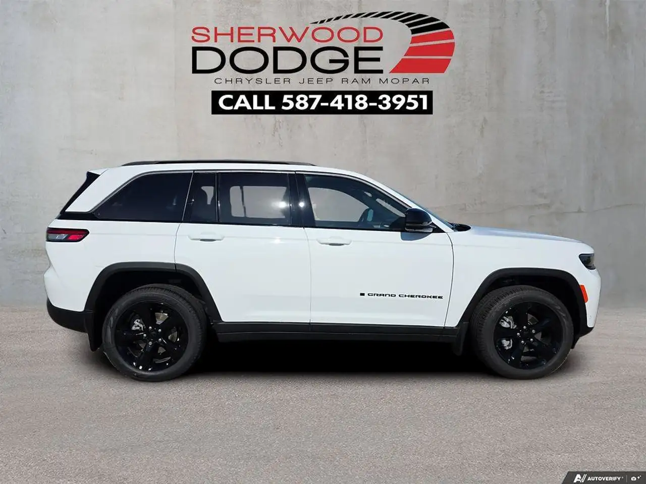 Jeep Grand Cherokee photo Jeep Grand Cherokee