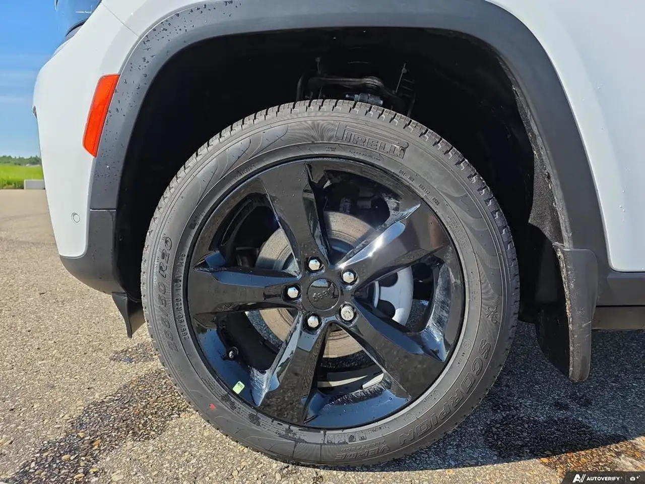Jeep Grand Cherokee photo Jeep Grand Cherokee