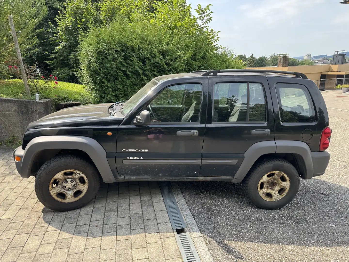 Jeep Cherokee 2,5 Limited CRD TD - 2