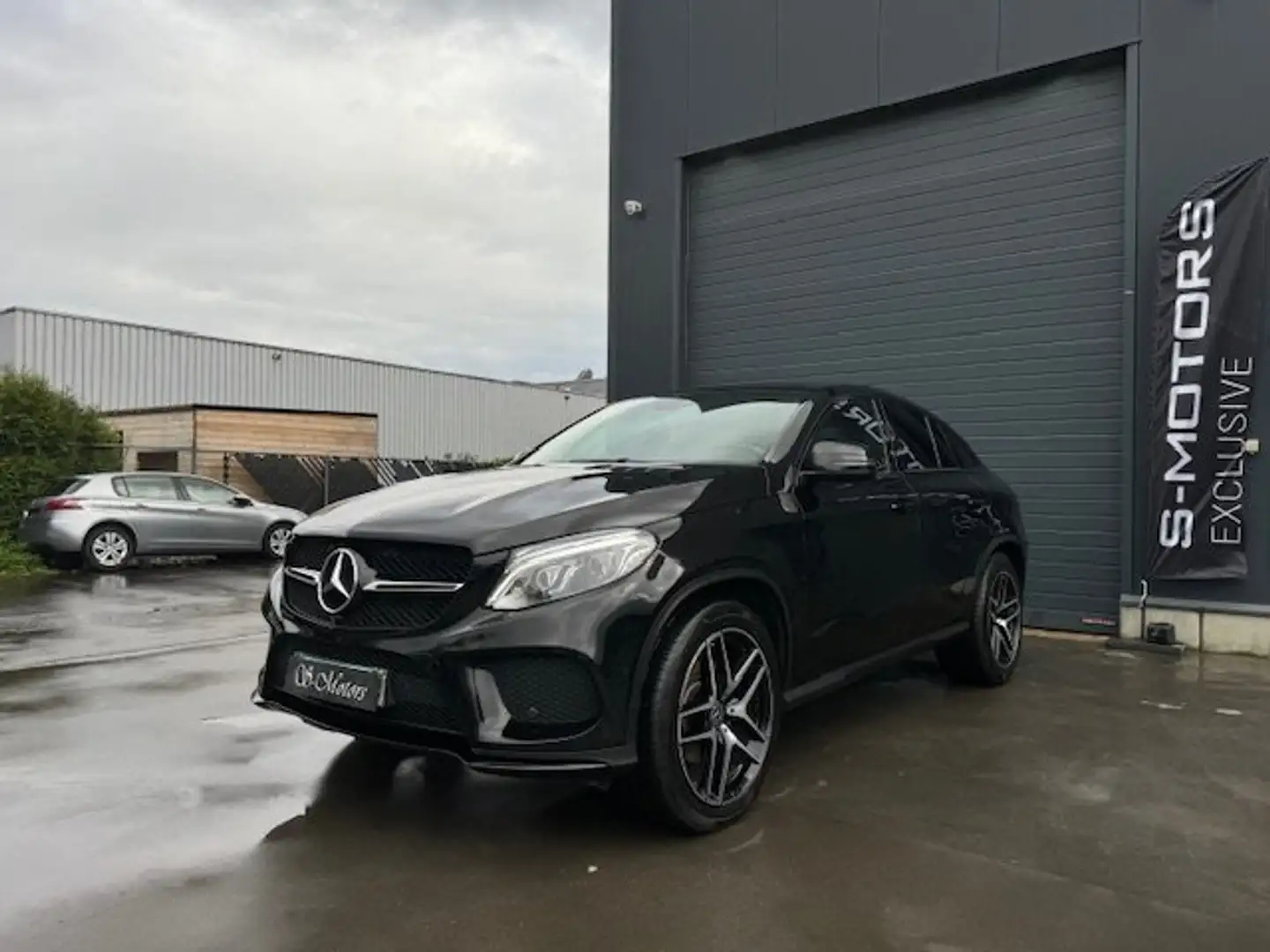 Mercedes-Benz GLE 350 d Coupé AMG 4-Matic Led/Pano/Luchtv/GARANTIE Noir - 1