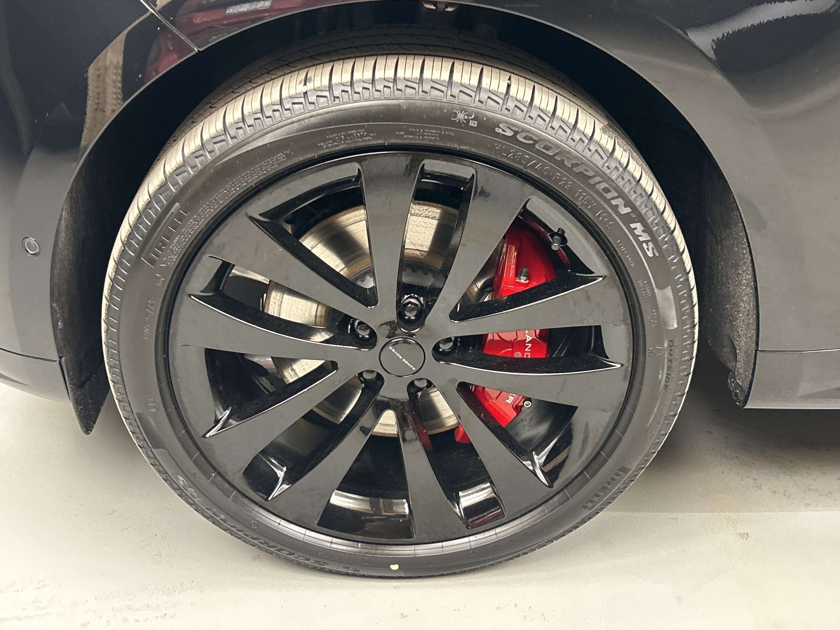 2026 Land Rover Range Rover Sport Dynamic SE thumb 6