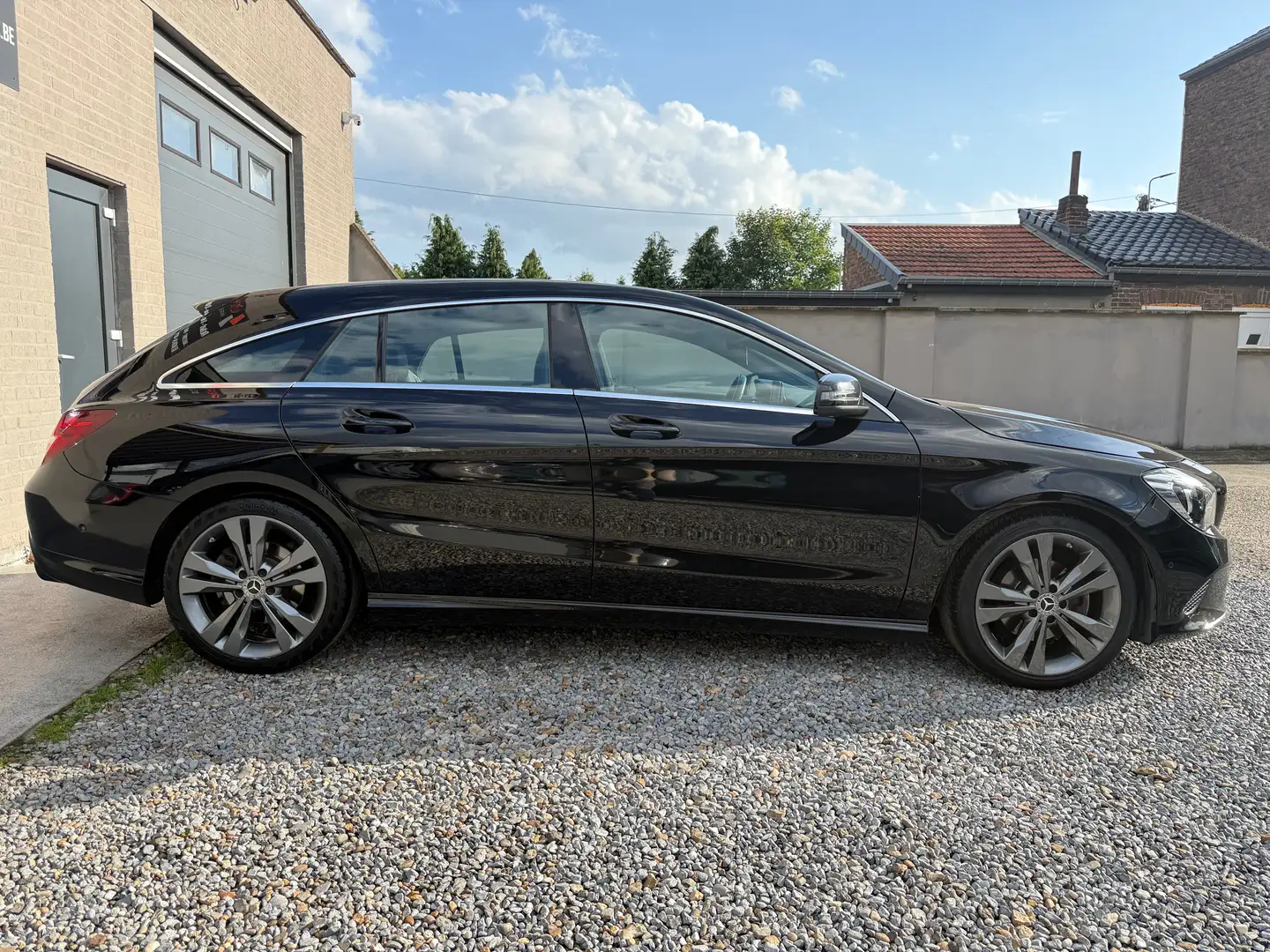 Mercedes-Benz CLA 200 *XENON,LED,GPS,CAPTEURS,BLUETOOTH,CRUISE CONTROL* Noir - 2