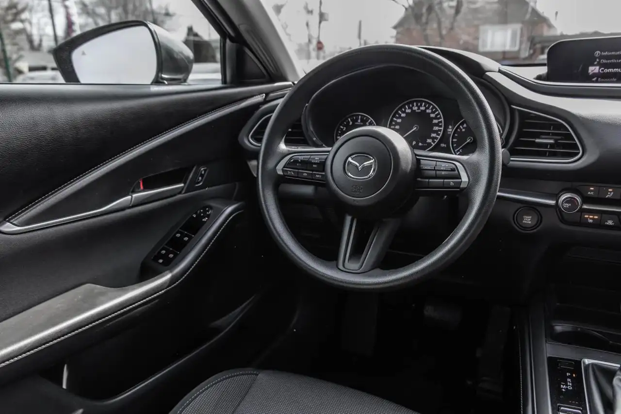 Mazda CX-30 снимка Mazda CX-30