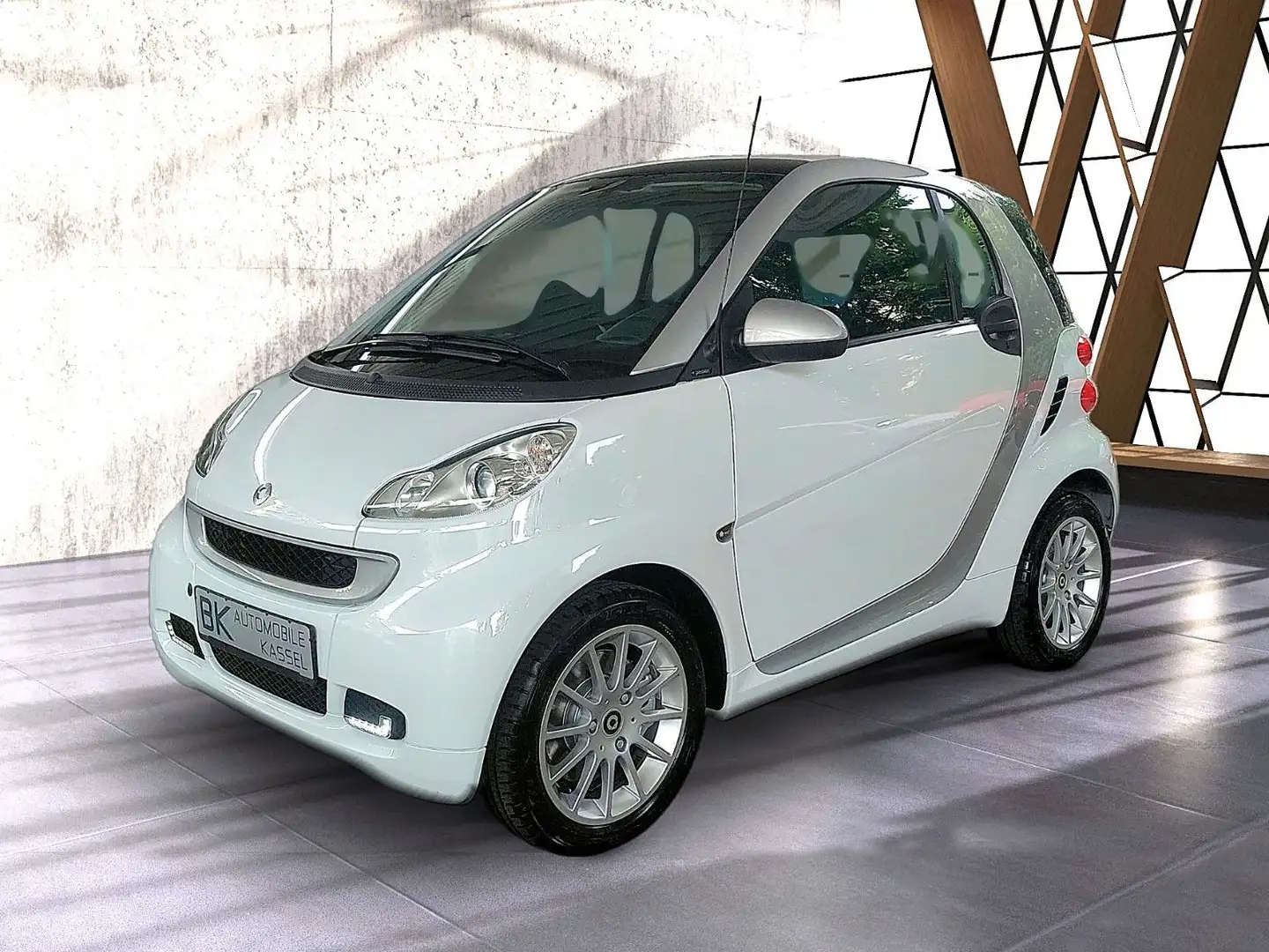 smart forTwo 1.0 Micro Hybrid Drive|KLIMA|SHZ|EFH|ALU* Plateado - 1