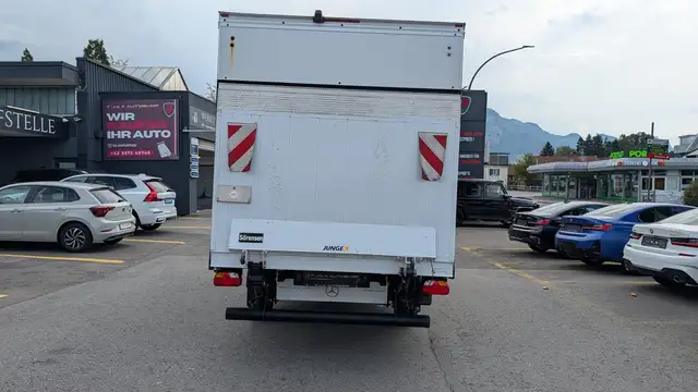Mercedes-Benz Sprinter view 7