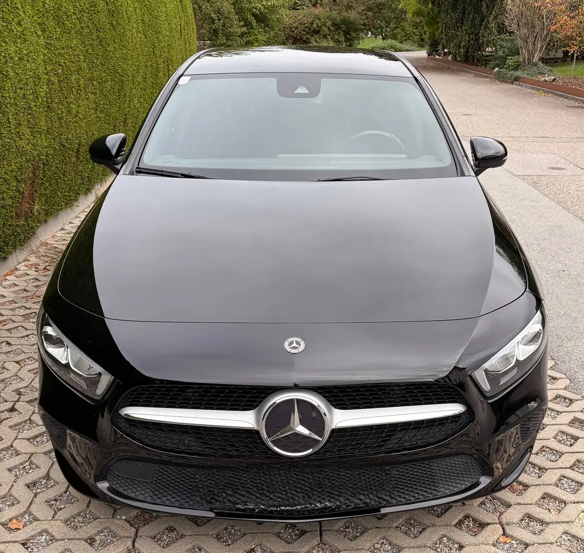 Mercedes-Benz A 180 A 180 d Aut. Schwarz - 1