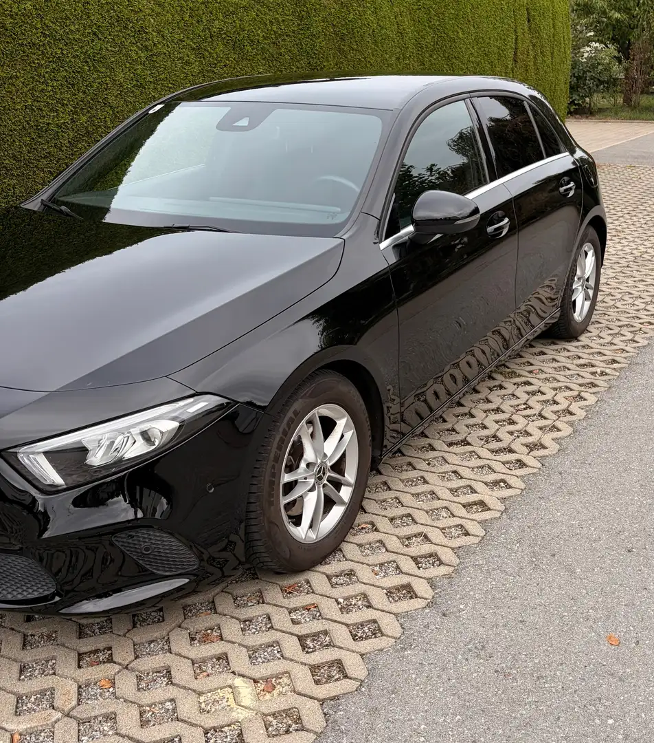 Mercedes-Benz A 180 A 180 d Aut. Schwarz - 2